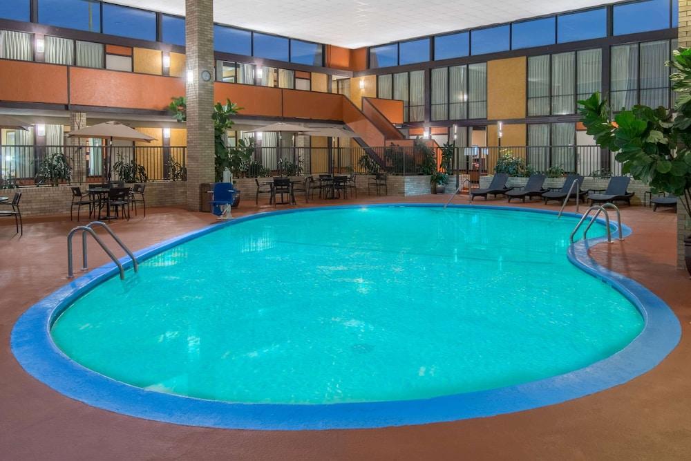 Wyndham Garden Oklahoma City Resort & Conference Hotel Near Airport, Fairgrounds Paycom & I40 Exterior foto